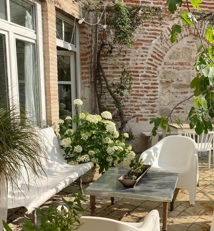 La Maison Sur La Place Penne-dʼAgenais Zewnętrze zdjęcie
