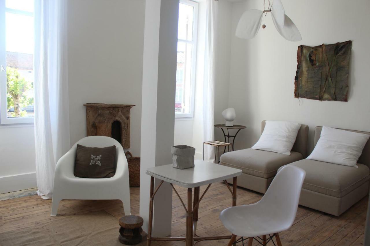 La Maison Sur La Place Penne-dʼAgenais Zewnętrze zdjęcie