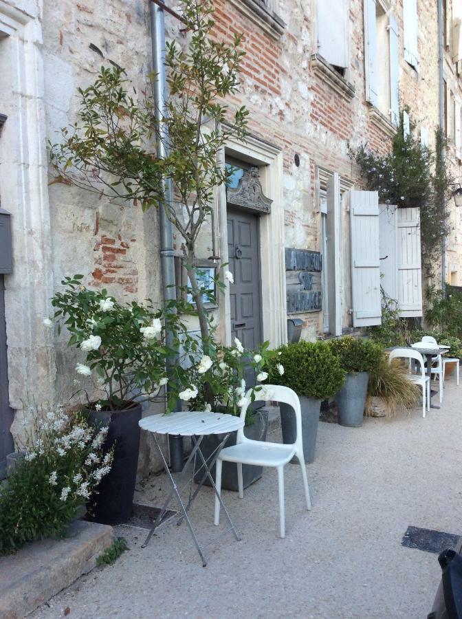 La Maison Sur La Place Penne-dʼAgenais Zewnętrze zdjęcie